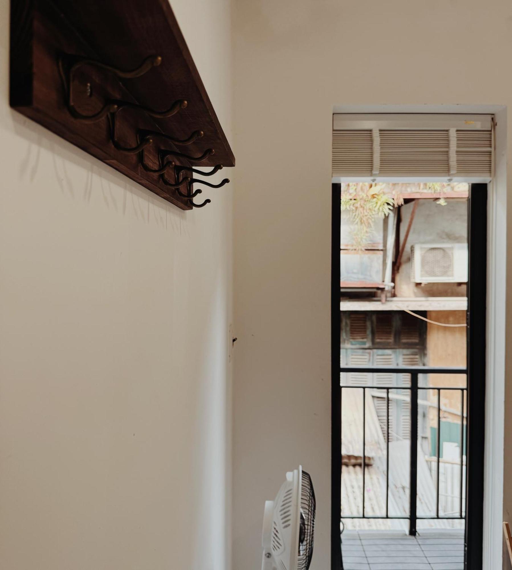 B House - 3 Bedroom 2 Bath, Balcony, Quiet, Old Quarter, 5ms * Hanoï
