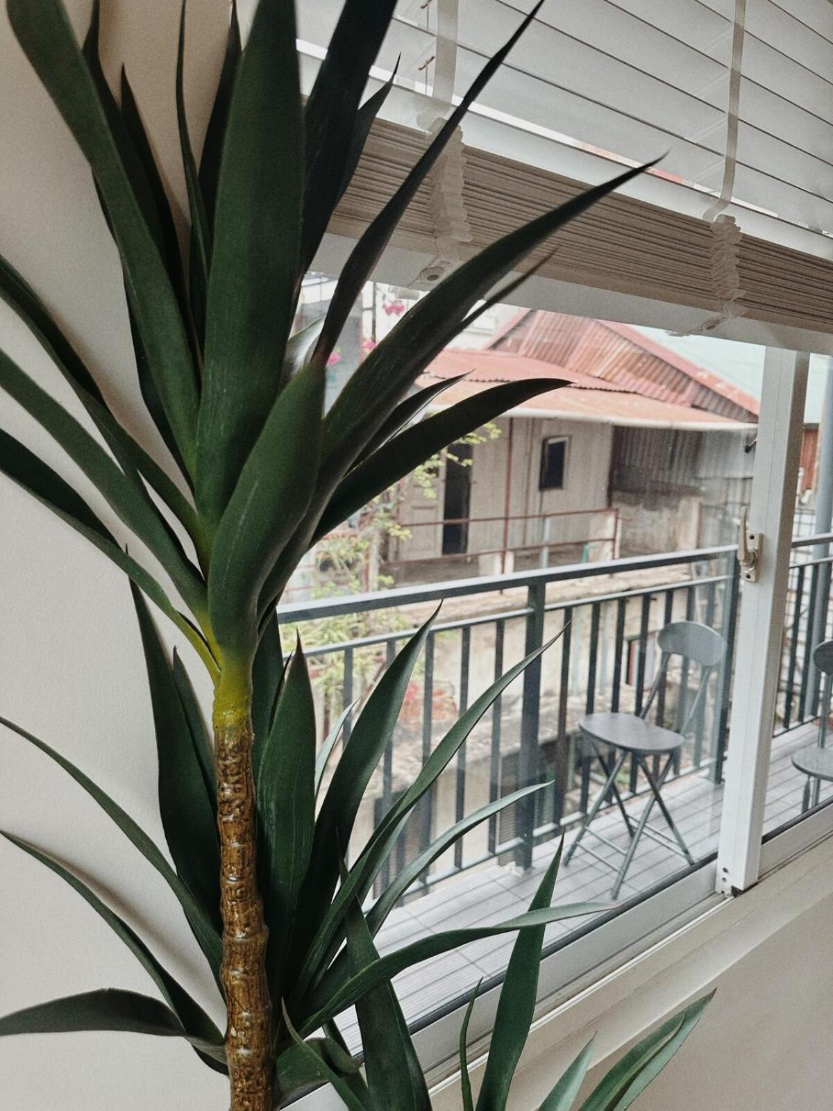 B House - 3 Bedroom 2 Bath, Balcony, Quiet, Old Quarter, 5ms Appartement Hanoï